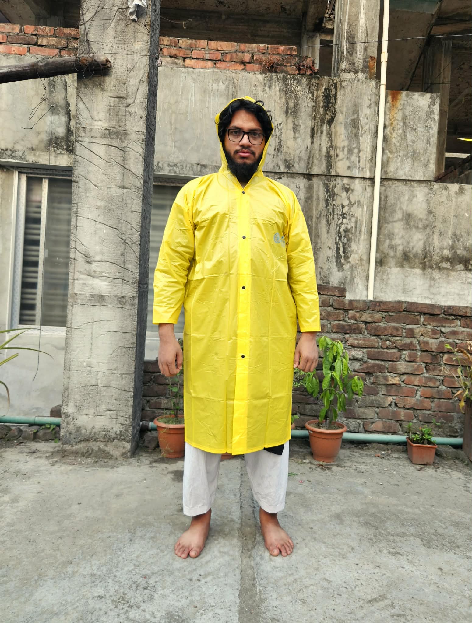 ইয়োলো কালার মোটা চাইনিজ ফেব্রিকের রেইনকোট